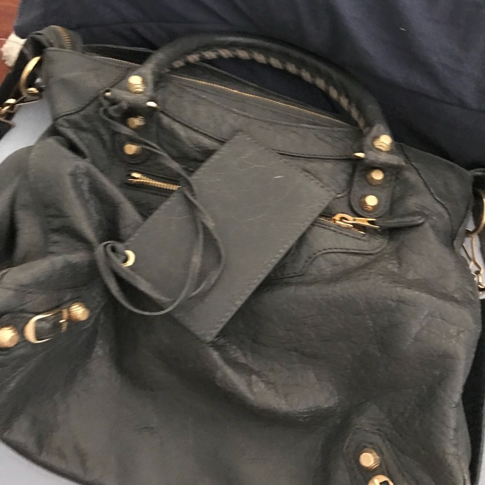 Balenciaga - Picture 3 of 8